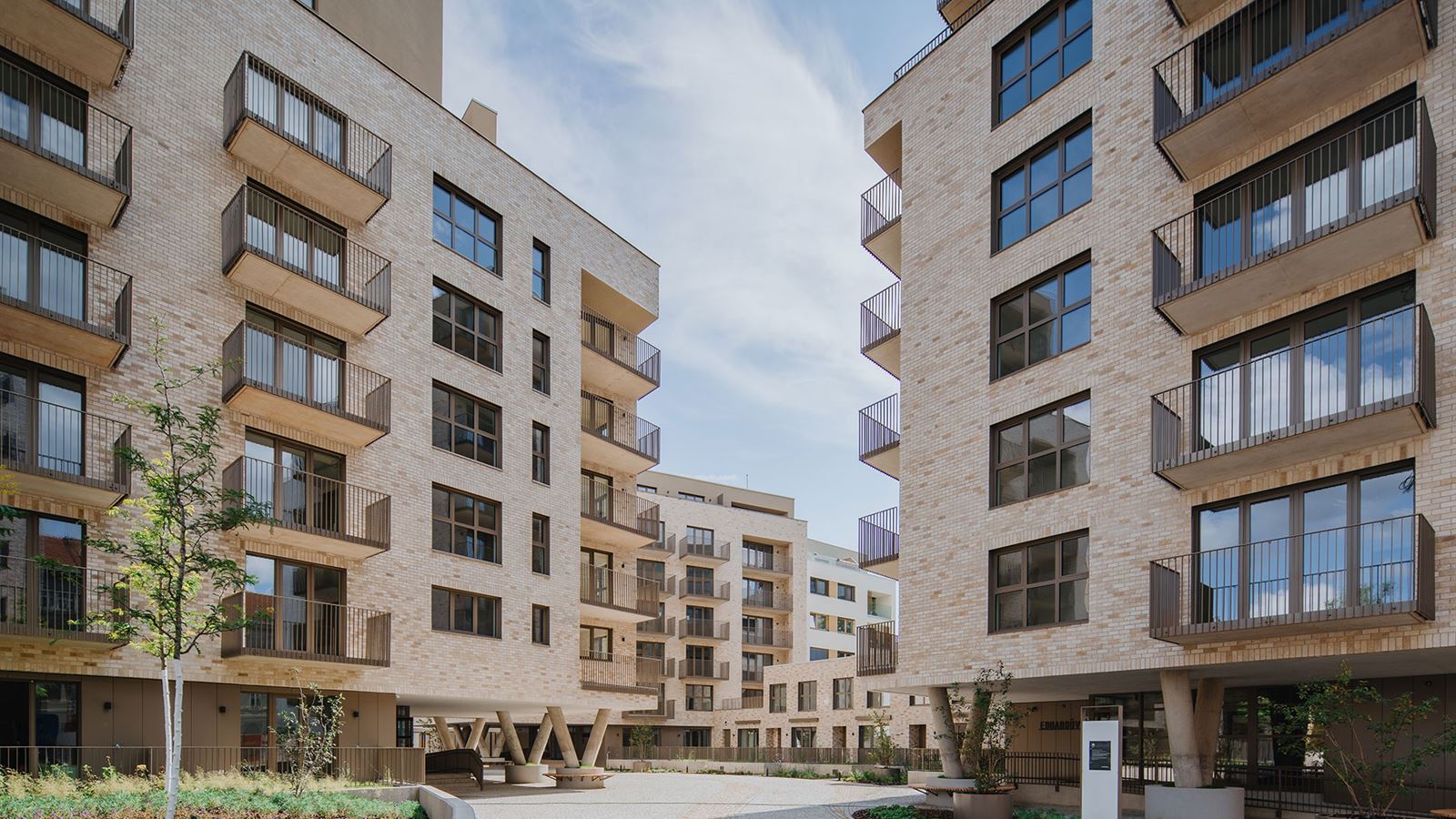 rezidenční areál s hotelovým servisem